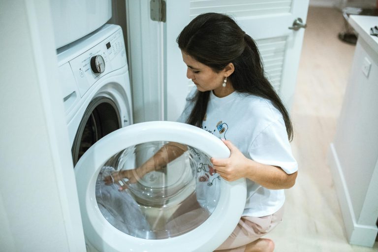 Sustainable Cleaning Routines for a Greener Home