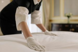 Hotel Room Service Delivery Times Vary Significantly