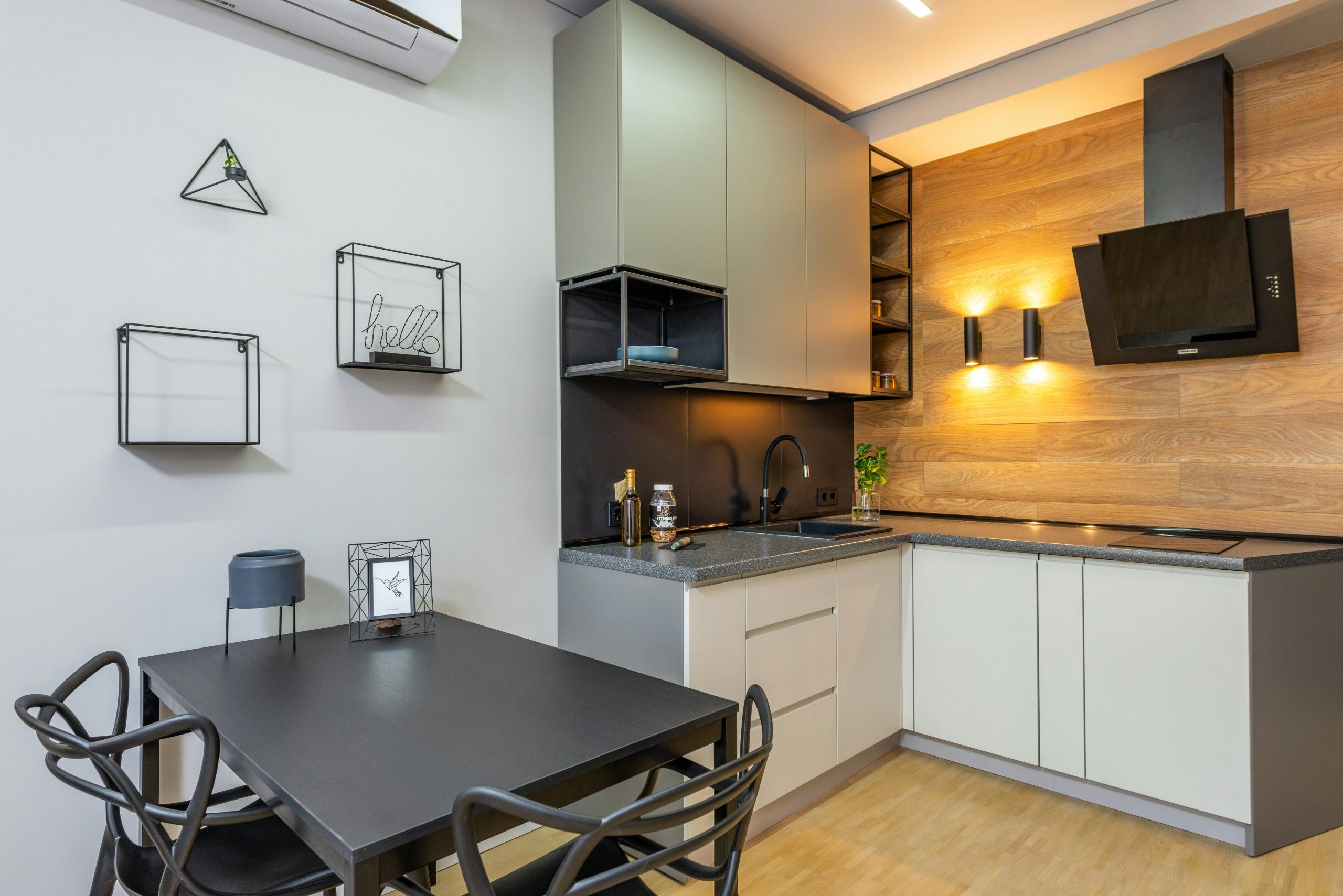 Tiny Home Living: Maximizing Small Spaces