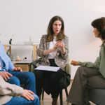 Recovery Support Groups for Compulsive Spenders Help