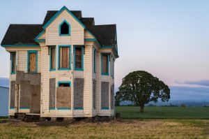 Tiny Homes: Downsizing Without Compromise