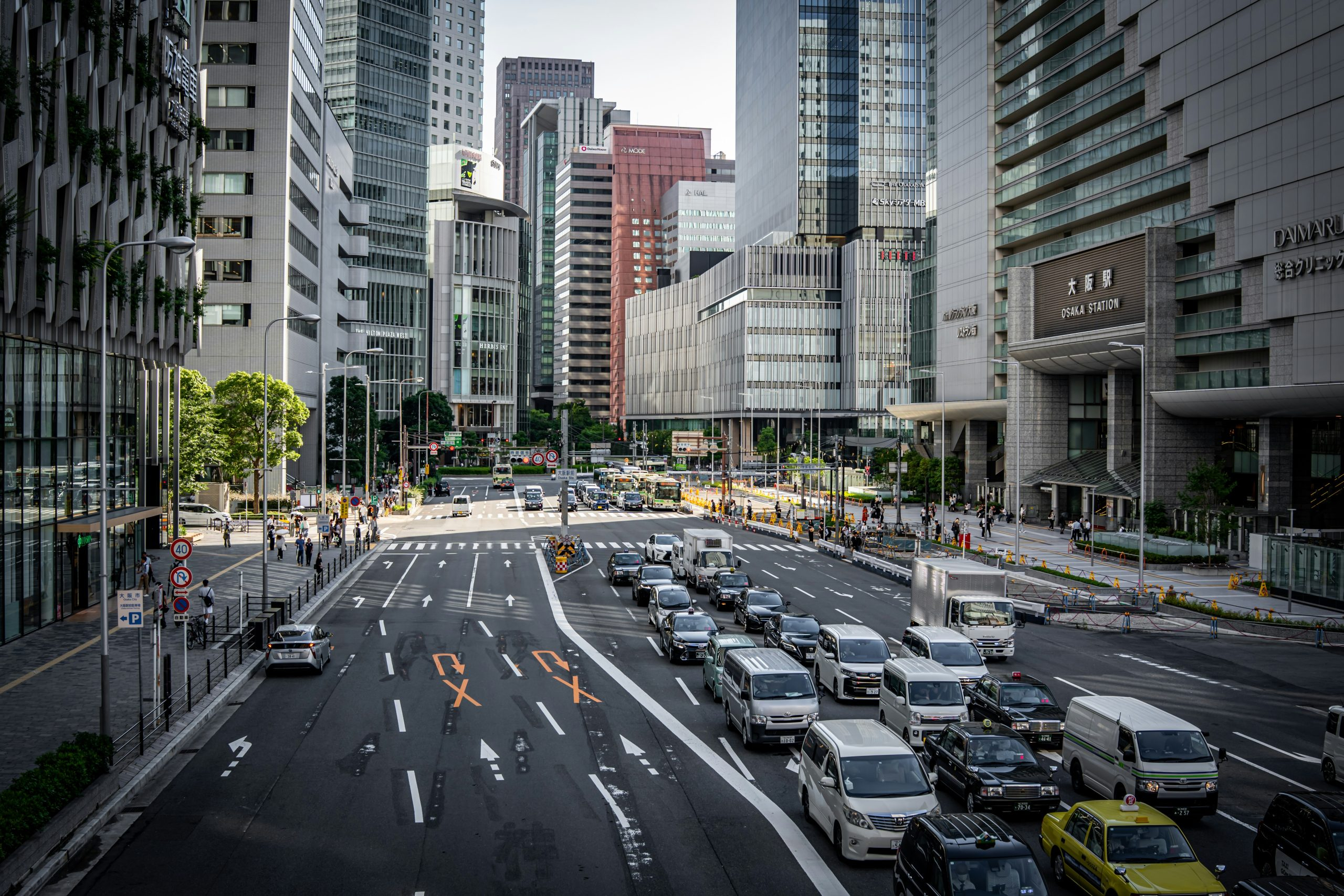 Smart Cities Are Integrating Connected Vehicles